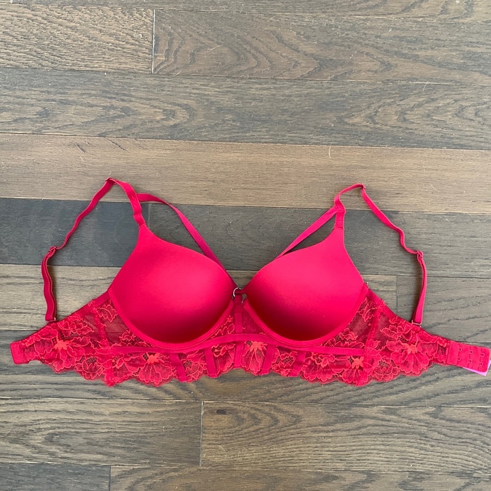 La Senza hello sugar plunge red push-up bra